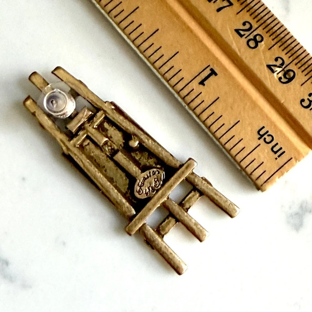 Artist’s Easel Painting Enamel Earrings Stone Vintage Style Antiqued Gold NEW